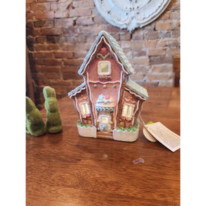New! Easter Gingerbread Cottage